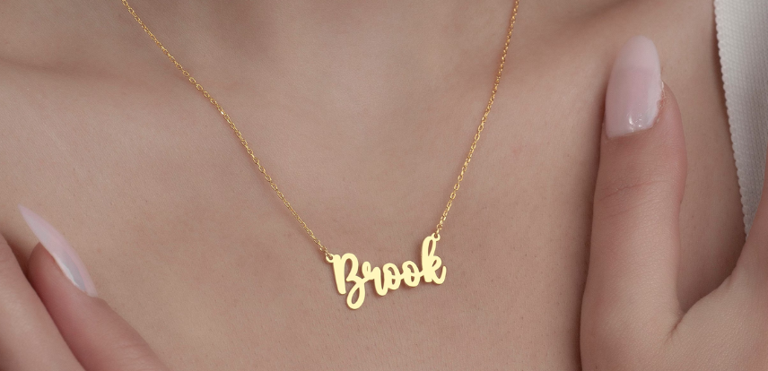 womens-initial-necklaces