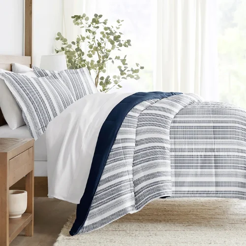 Farmhouse Dreams Reversible Down-Alternative Comforter Set